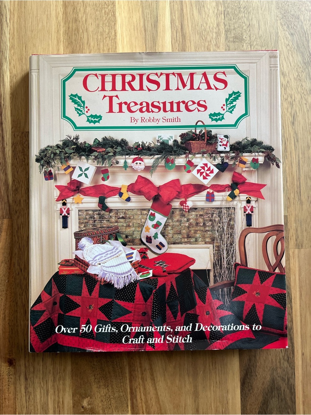 Vintage Christmas Treasures by Robby Smith (1990, Hardcover)